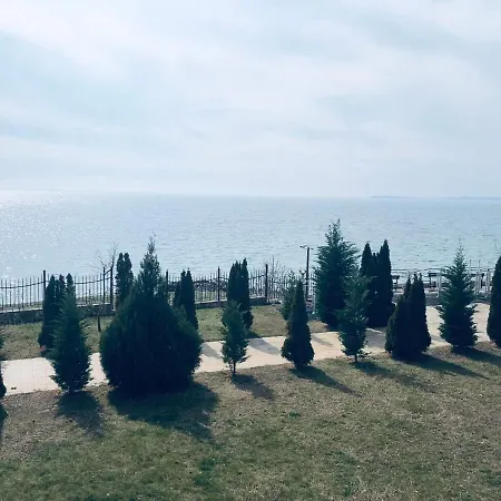 Beautiful Right By The Sea, * Sweti Wlas